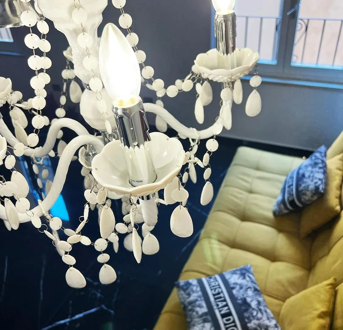 Urban Jungle Tortellinosuite Modena